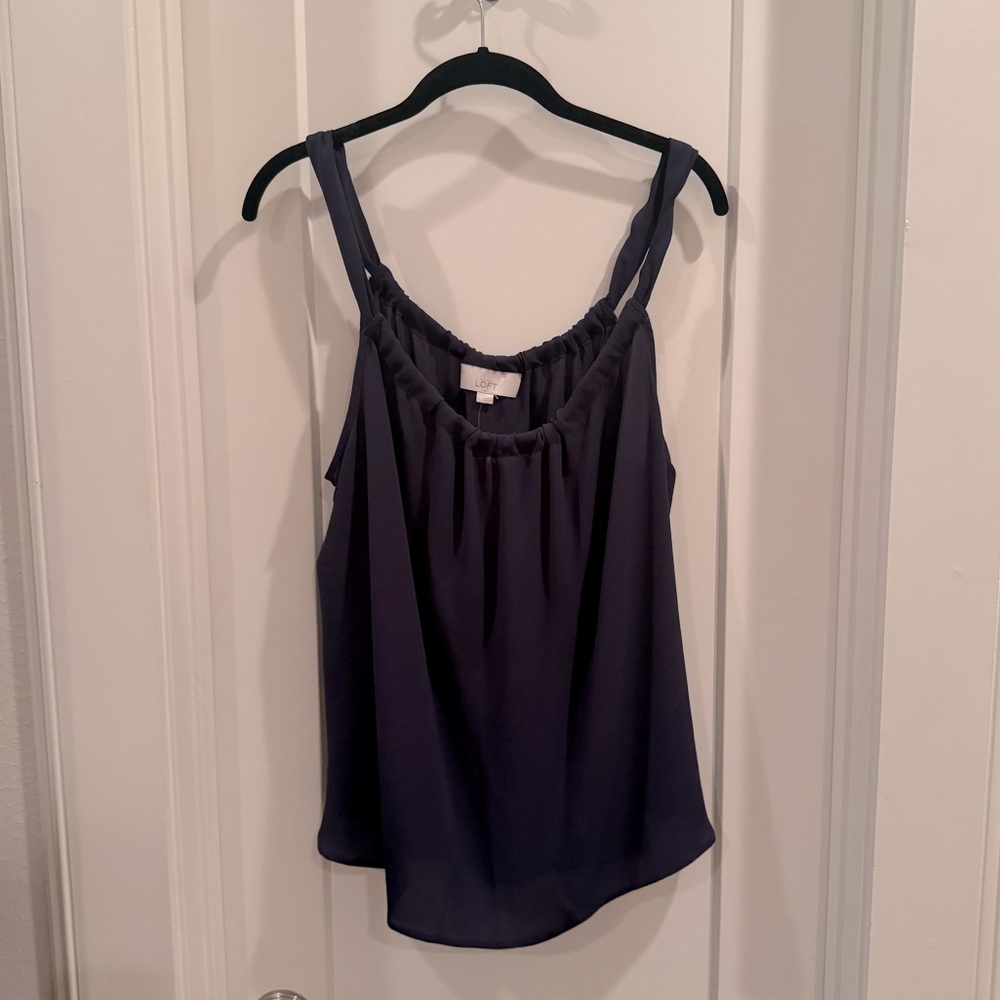 NWT 🌟 Ann Taylor LOFT Women’s Navy Chiffon Tank Size L